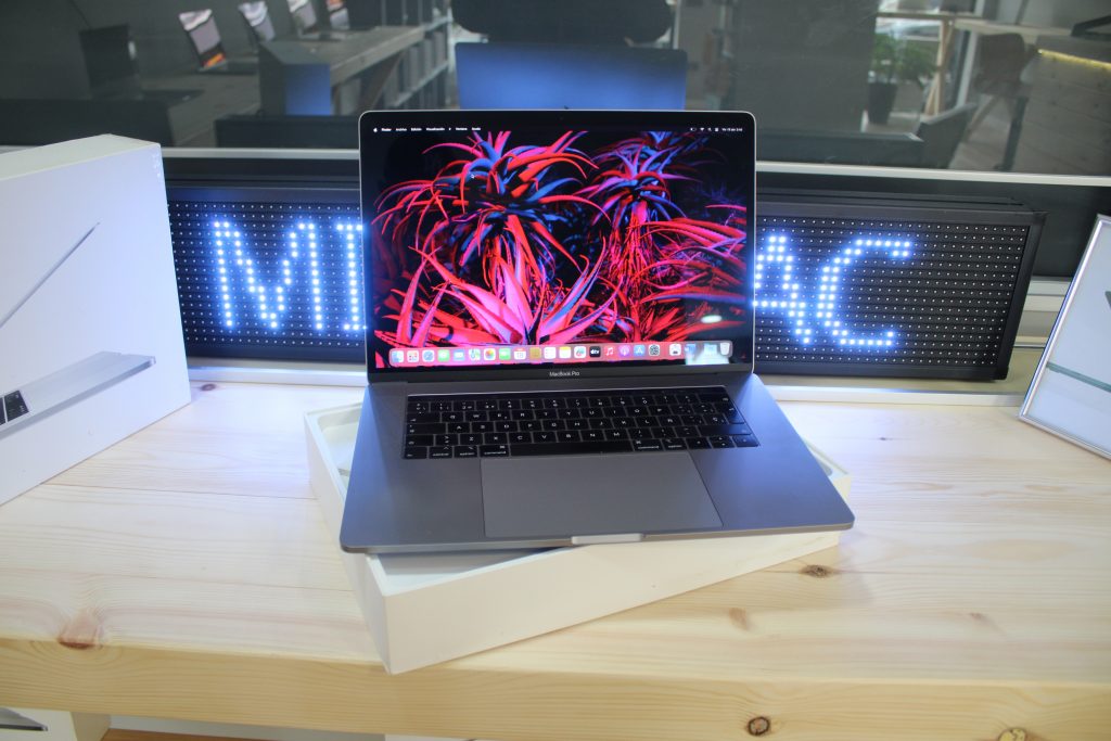 Macbook Pro 15,4 Pulgadas Touch Bar & Touch ID
