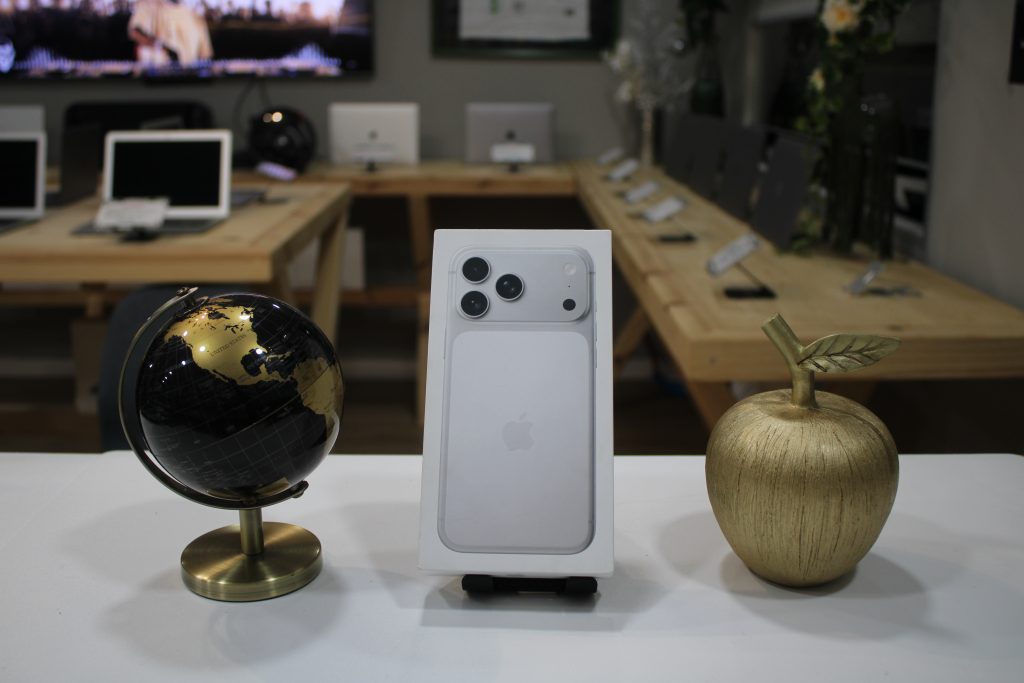 iPhone 17 Pro Max Silver 256 GB